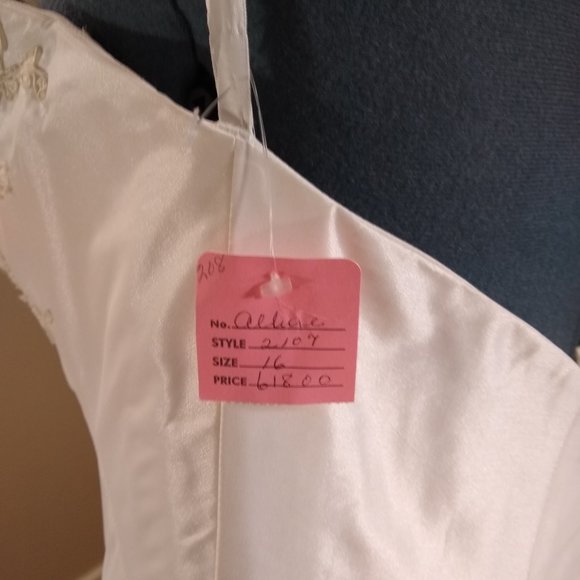 NEW! CLEARANCE! Allure # 2107 size # 16 - Picture 7 of 8